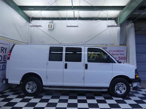 Used 2024 Chevrolet Express 2500 w/ Driver Convenience Package RWD image 19