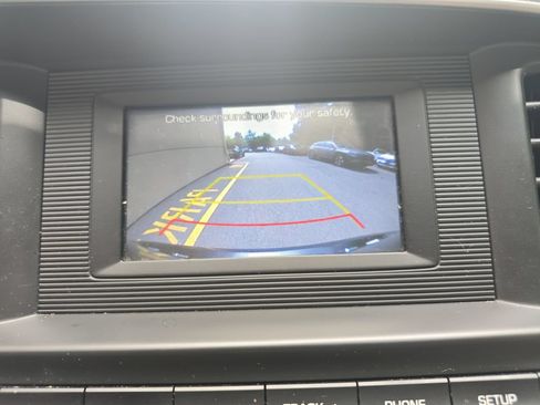Used 2020 Hyundai Elantra SE w/ Winter Weather Package FWD image 21