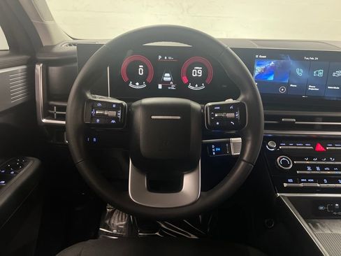 Used 2025 Hyundai Santa Fe SE FWD image 17