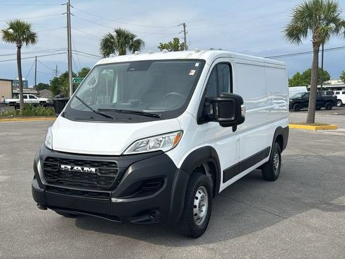 Used 2023 RAM ProMaster 2500 FWD image 2