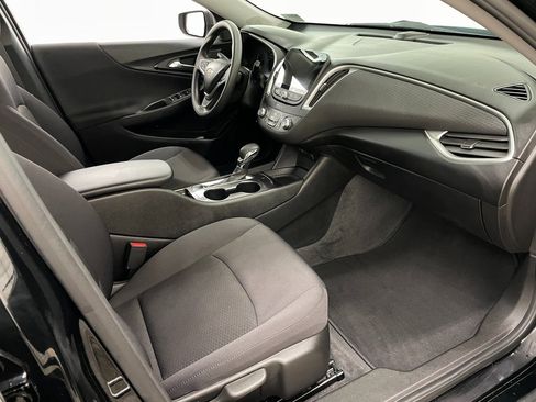Used 2022 Chevrolet Malibu LS image 31