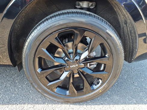 Used 2023 Kia Sorento SX image 17