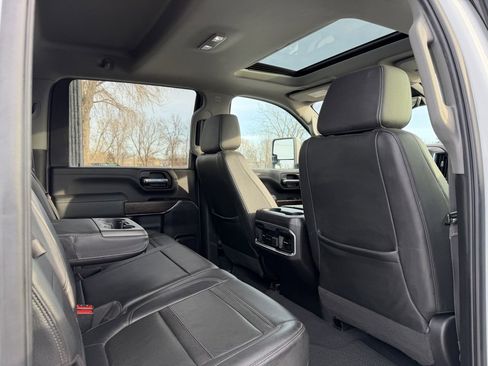 Used 2022 GMC Sierra 2500 Denali w/ Denali Ultimate Package image 30