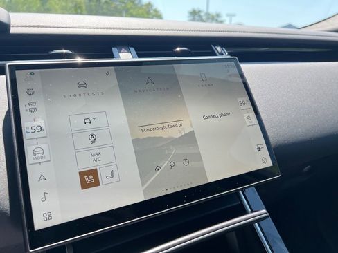 New 2026 Land Rover Range Rover Velar Dynamic SE image 16