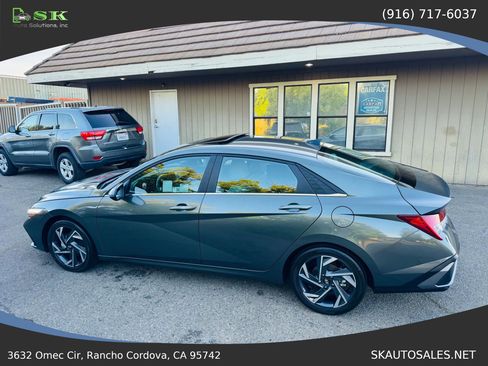 Used 2024 Hyundai Elantra Limited FWD image 10