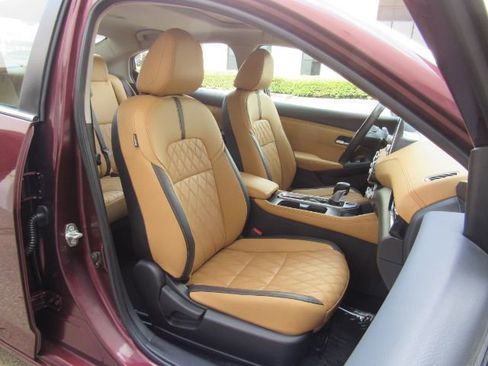 Used 2022 Nissan Sentra SV w/ SV Premium Package image 21