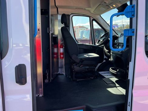 New 2024 RAM ProMaster 3500 w/ Delivery Van Package FWD image 10