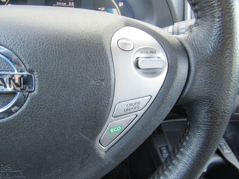 Used 2015 Nissan Leaf S w/ Charge Package image 32