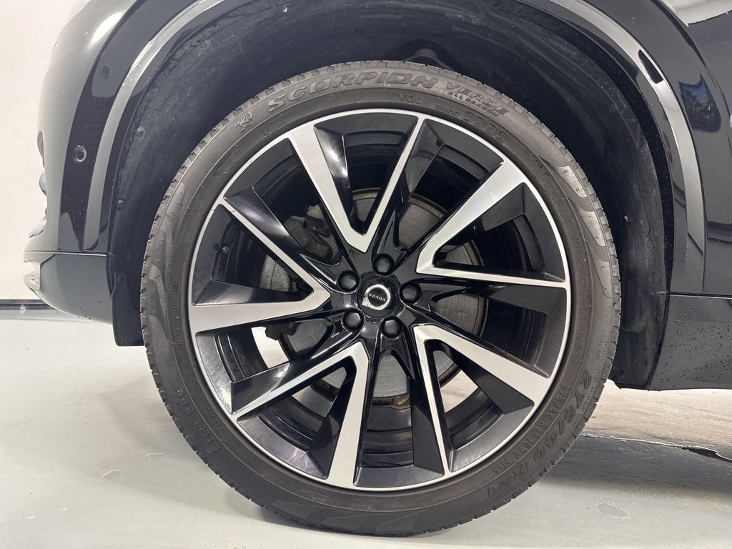 Used 2024 Volvo XC90 B6 Plus w/ Protection Package AWD/4WD image 10