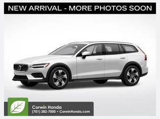 Used 2025 Volvo V60 B5 Cross Country Plus video 1
