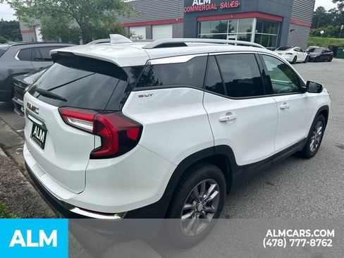 Used 2024 GMC Terrain SLT FWD image 5