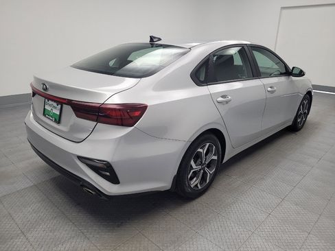 Used 2019 Kia Forte LXS image 9