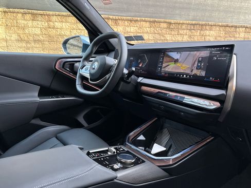 Certified 2025 BMW X3 xDrive30i w/ Premium Package image 8