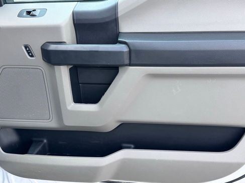 Used 2022 Ford F250 XL w/ Power Equipment Group image 21