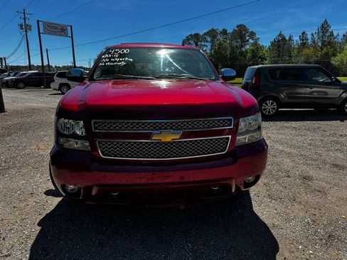 Used 2012 Chevrolet Suburban LT w/ Texas Edition RWD image 13