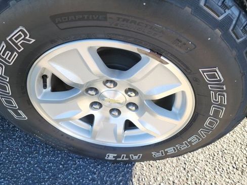 Used 2017 Chevrolet Silverado 1500 LT w/ True North Edition image 10