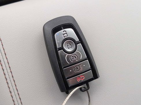 New 2026 Ford Explorer Active w/ Active Comfort Package RWD image 24