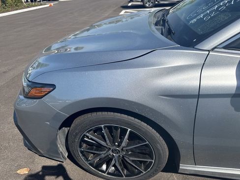 Used 2023 Toyota Camry SE image 10