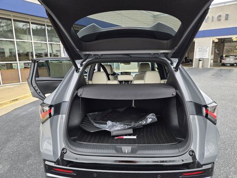 Certified 2025 Acura ADX A-Spec image 31