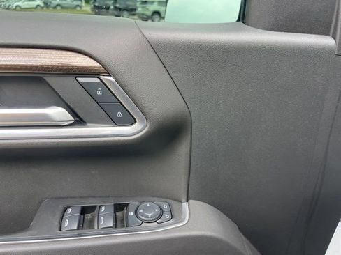 Used 2025 Chevrolet Silverado 1500 LT w/ Z71 Off-Road Package AWD/4WD image 14