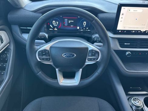 Certified 2025 Ford Explorer Active RWD image 15