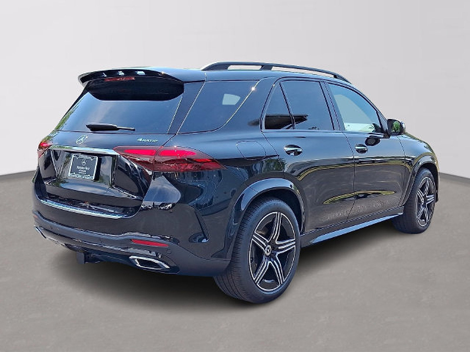 Used 2026 Mercedes-Benz GLE 450 4MATIC image 4