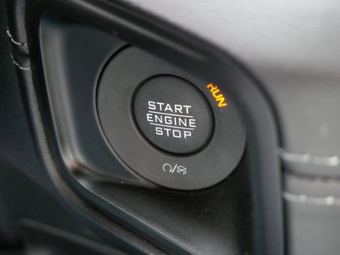 Used 2024 Jeep Wrangler Sahara image 24