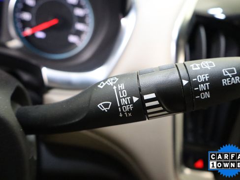 Used 2024 Chevrolet Traverse LT AWD/4WD image 32