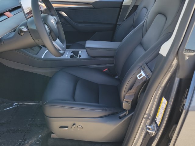Used 2023 Tesla Model Y Long Range AWD/4WD image 9