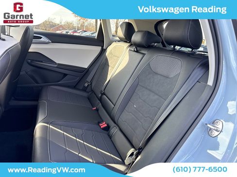 New 2026 Volkswagen Taos SE image 13