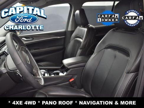 Used 2023 Jeep Grand Cherokee 4WD 4xe image 12