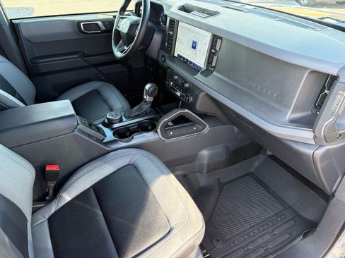 Used 2024 Ford Bronco Big Bend AWD/4WD image 32