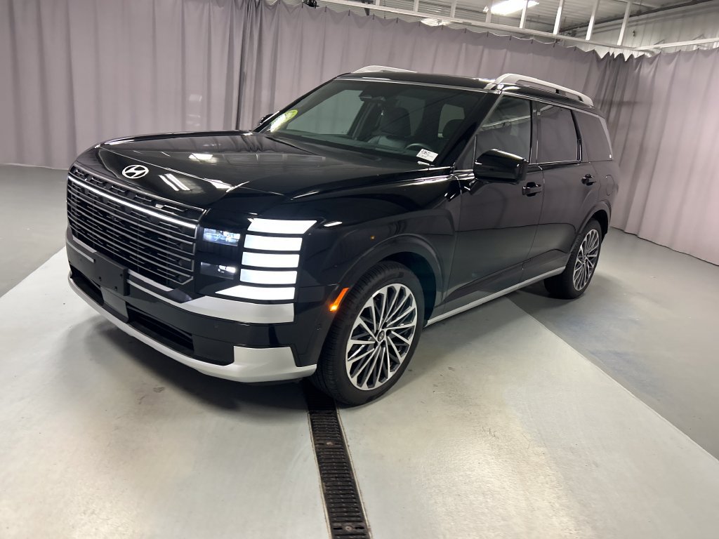 Used 2026 Hyundai Palisade Calligraphy AWD/4WD image 3