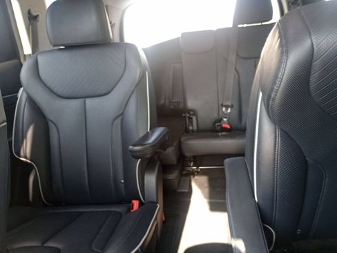 Used 2024 Hyundai Palisade SEL AWD/4WD image 13