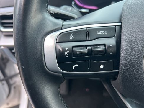 Used 2023 Kia Sportage EX image 12
