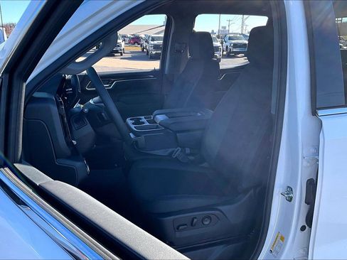 New 2026 GMC Sierra 1500 SLE w/ X31 Off-Road Package image 9