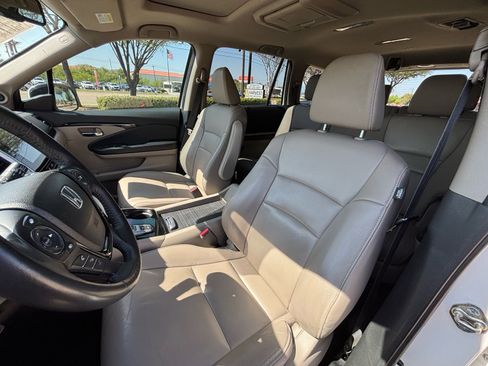 Used 2016 Honda Pilot Touring image 13