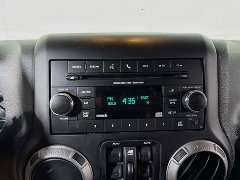 Used 2016 Jeep Wrangler Unlimited Sport w/ Quick Order Package 24S AWD/4WD image 11