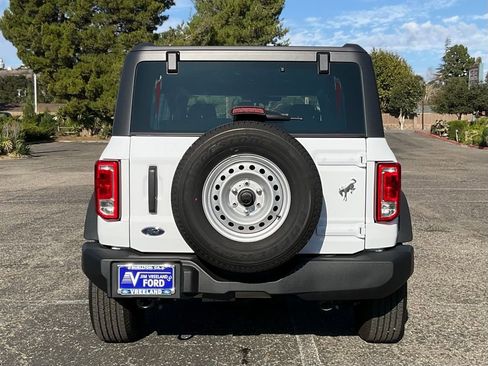 New 2025 Ford Bronco 4-Door image 5