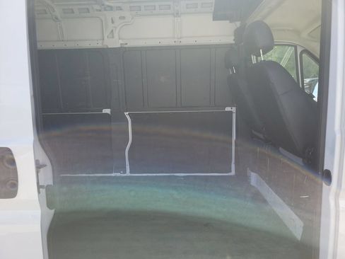 Used 2025 RAM ProMaster 2500 w/ Convenience Group FWD image 15