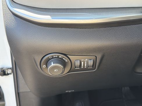 New 2026 Jeep Compass Limited AWD/4WD image 16