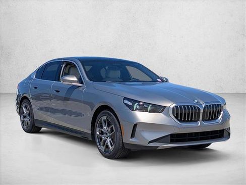 New 2026 BMW 530i RWD image 7