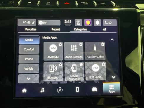 Used 2025 Jeep Grand Cherokee Altitude AWD/4WD image 42