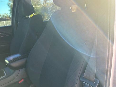 Used 2017 Jeep Grand Cherokee Laredo w/ Quick Order Package 2BE image 40