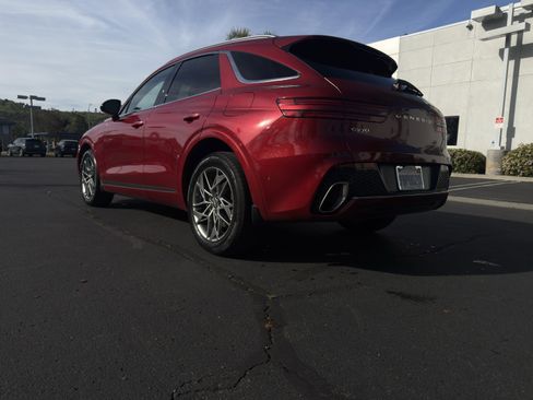 Used 2022 Genesis GV70 2.5T w/ Advanced Package image 8