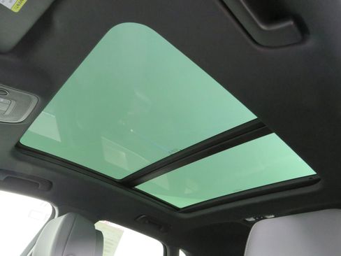 Used 2021 Audi Q3 2.0T Premium Plus w/ Premium Plus Package image 24