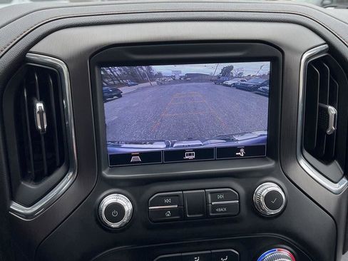 Used 2021 GMC Sierra 1500 AT4 w/ AT4 Preferred Package image 7