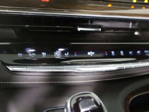 Used 2024 Cadillac Escalade Sport Platinum w/ LPO, ONYX Package image 14