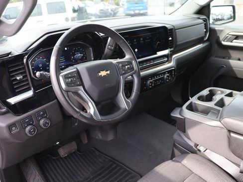 Used 2022 Chevrolet Silverado 1500 LT image 14