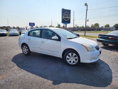 Used 2011 Nissan Sentra 2.0 S image 3
